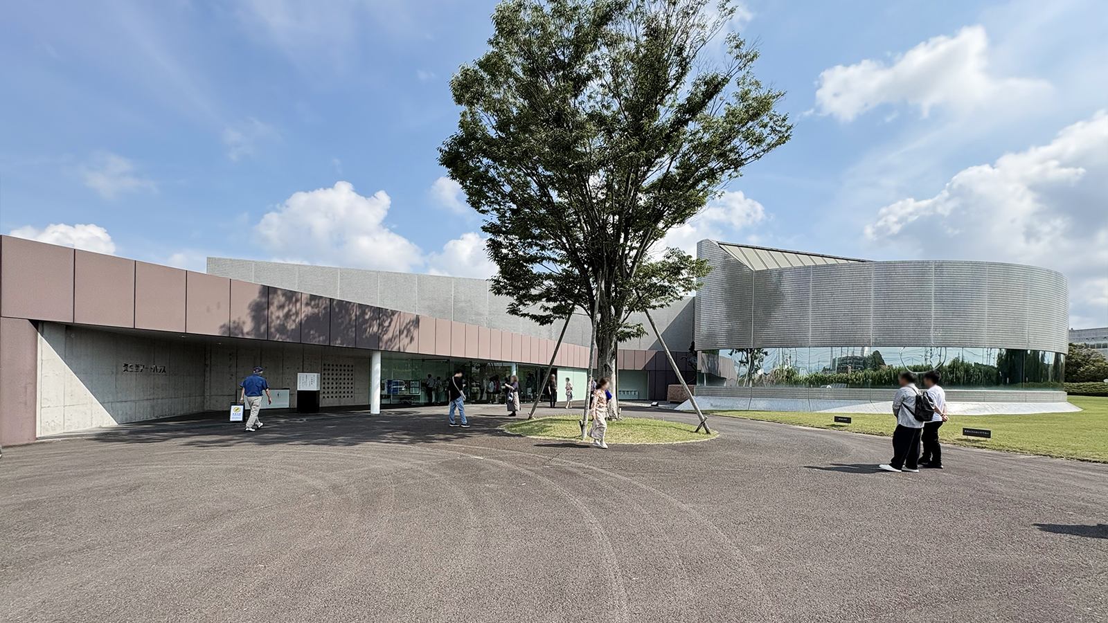 資生堂アートハウス｜谷口吉生による最初期の建築、S字を描く美術館